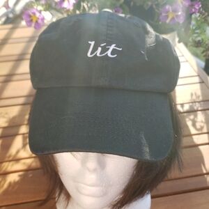 Carbon elements Lit hat